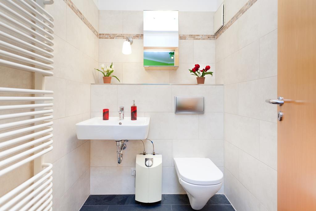 Apartamento The Danziger, 2 Unique Lofty Style Units In Prenzlauerberg Berlim